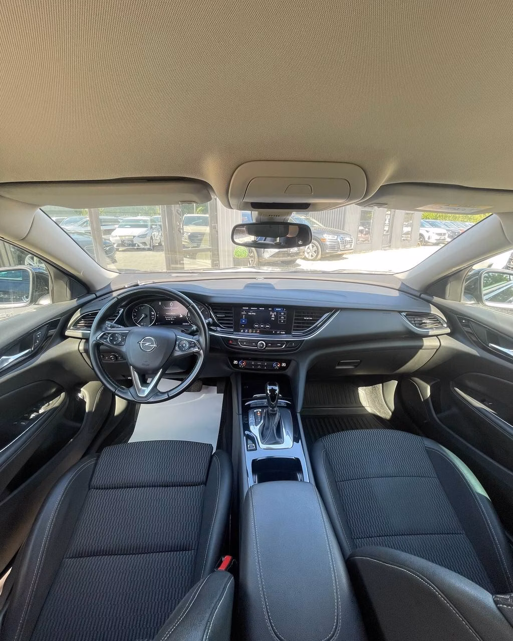 Opel Insignia фото 7