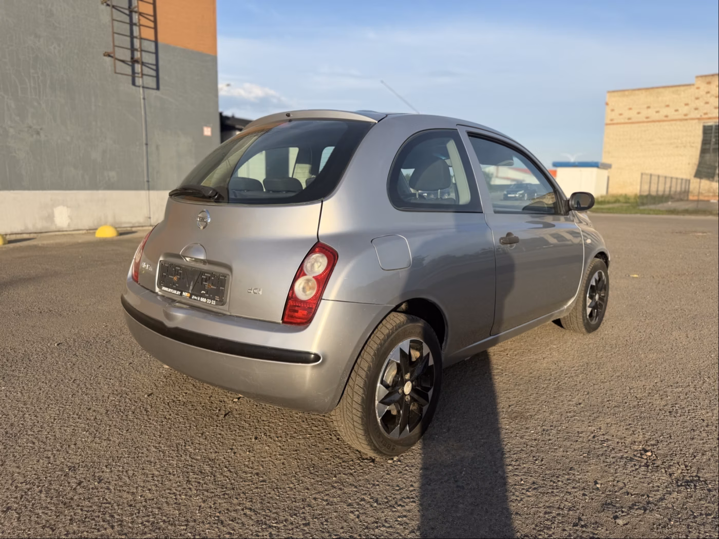 Nissan Micra фото 8