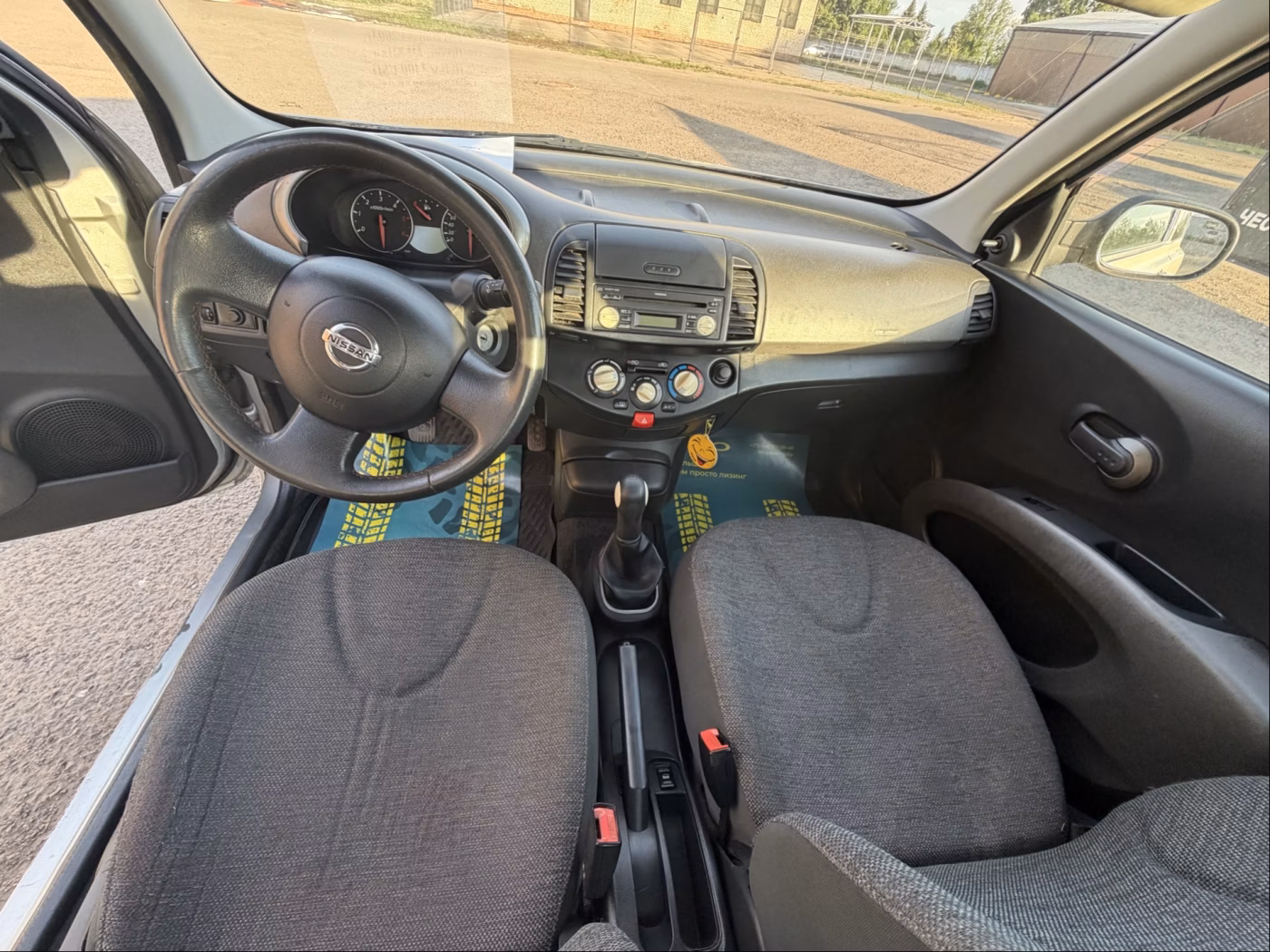 Nissan Micra фото 25
