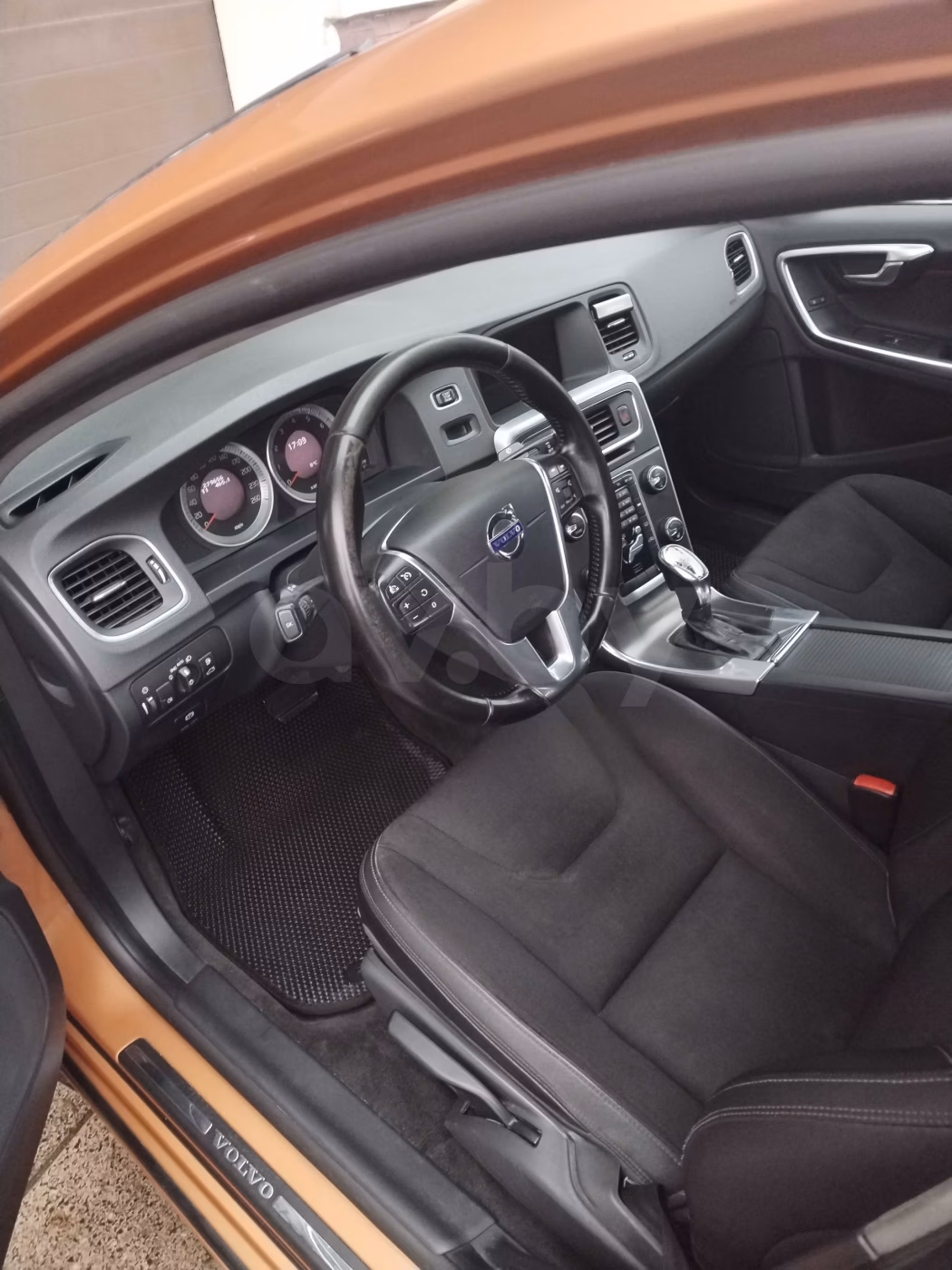 Volvo S60 фото 21