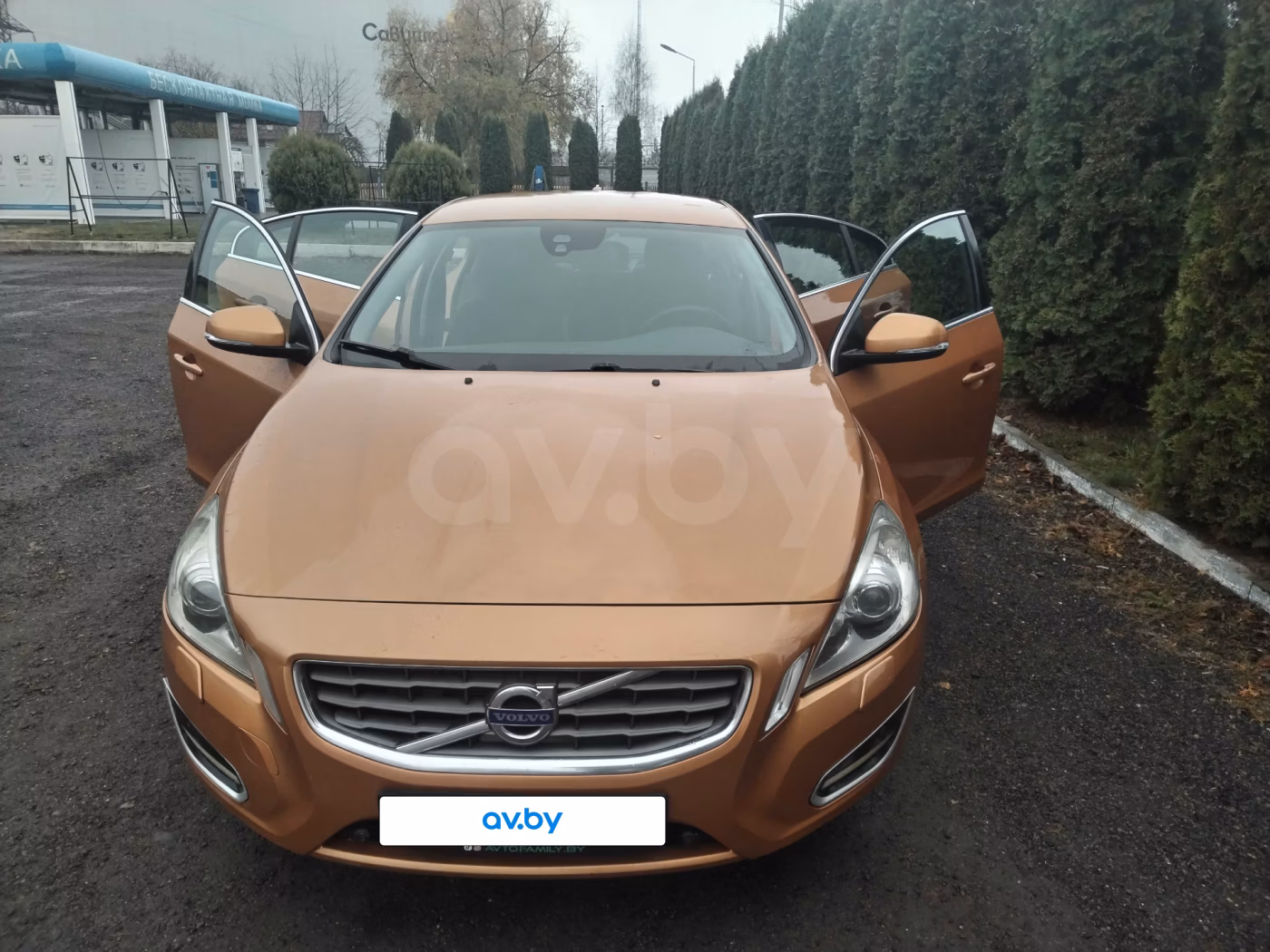 Volvo S60 фото 8