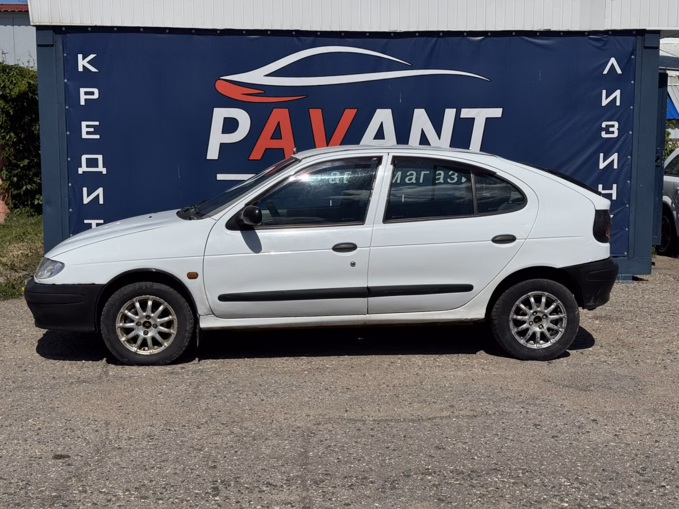 Renault Megane фото 2