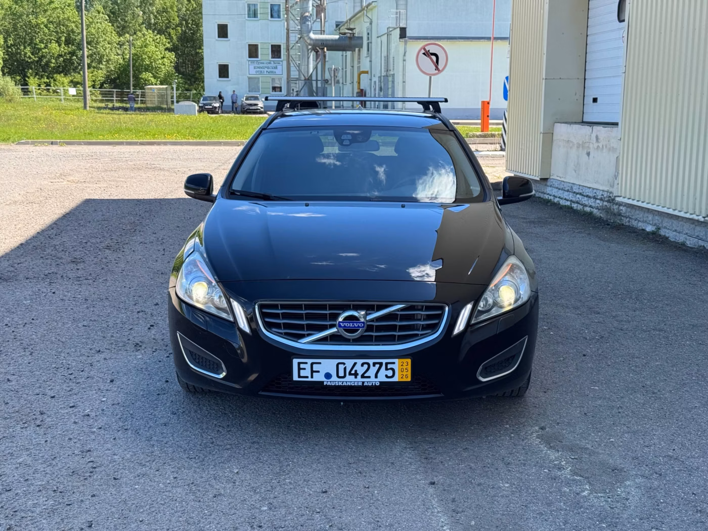 Volvo V60 фото 8