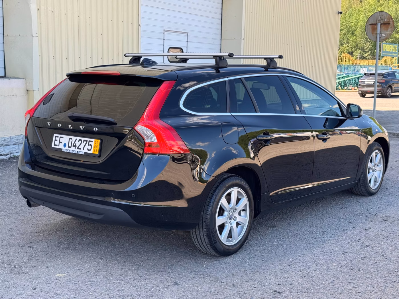 Volvo V60 фото 2