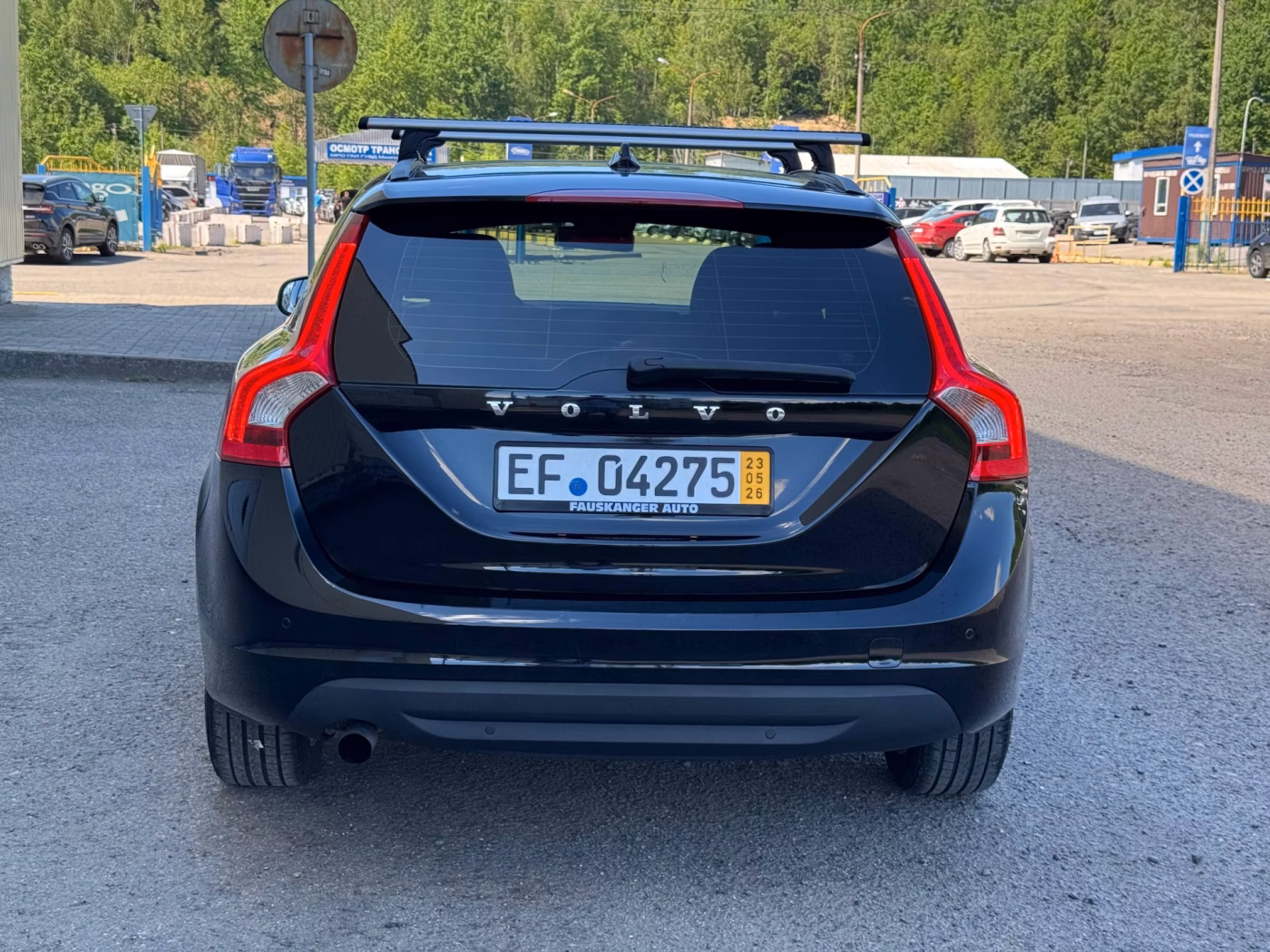 Volvo V60 фото 3