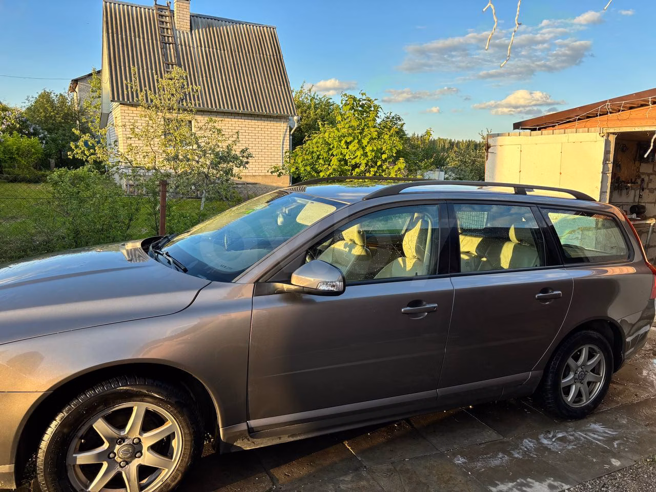 Volvo V70 фото 3