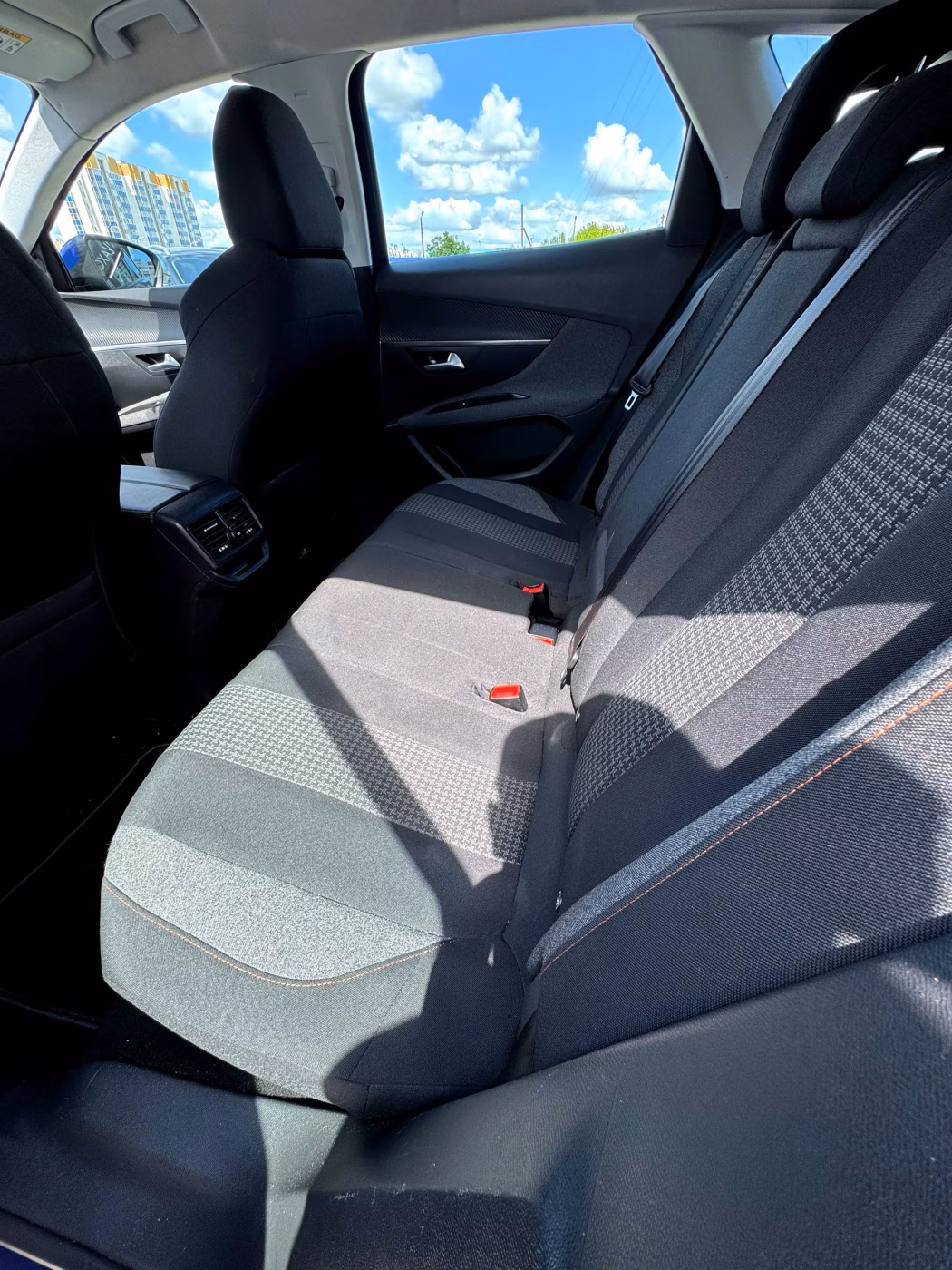 Peugeot 3008 фото 11