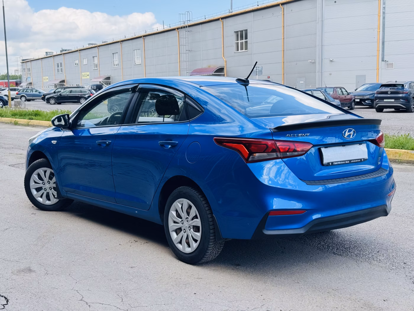 Hyundai Accent фото 3
