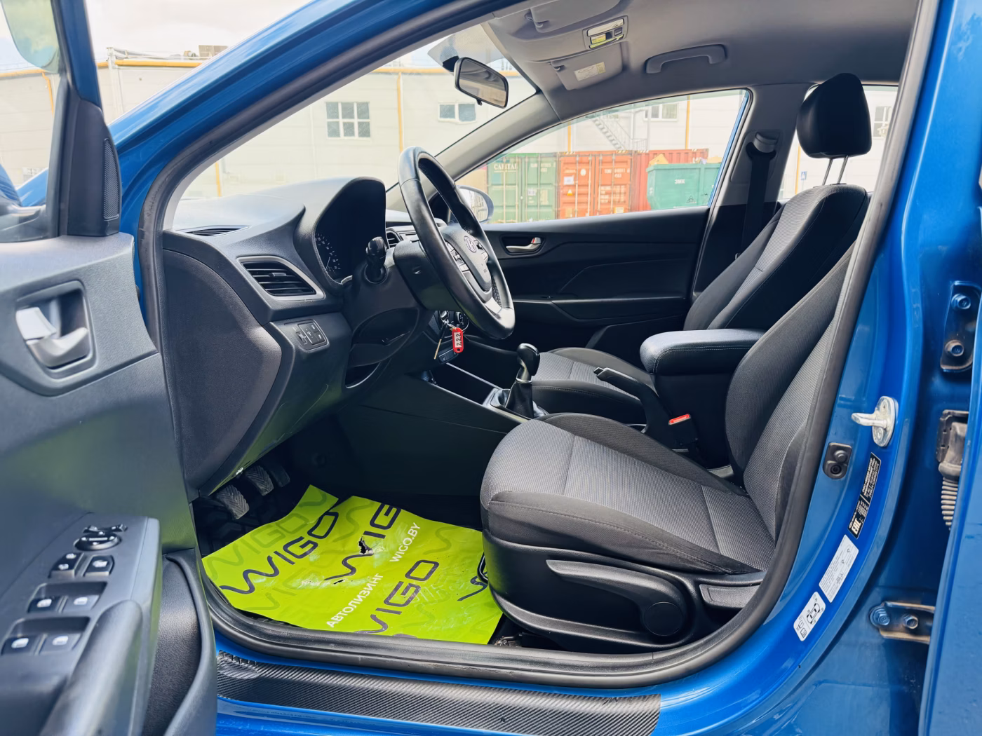 Hyundai Accent фото 5