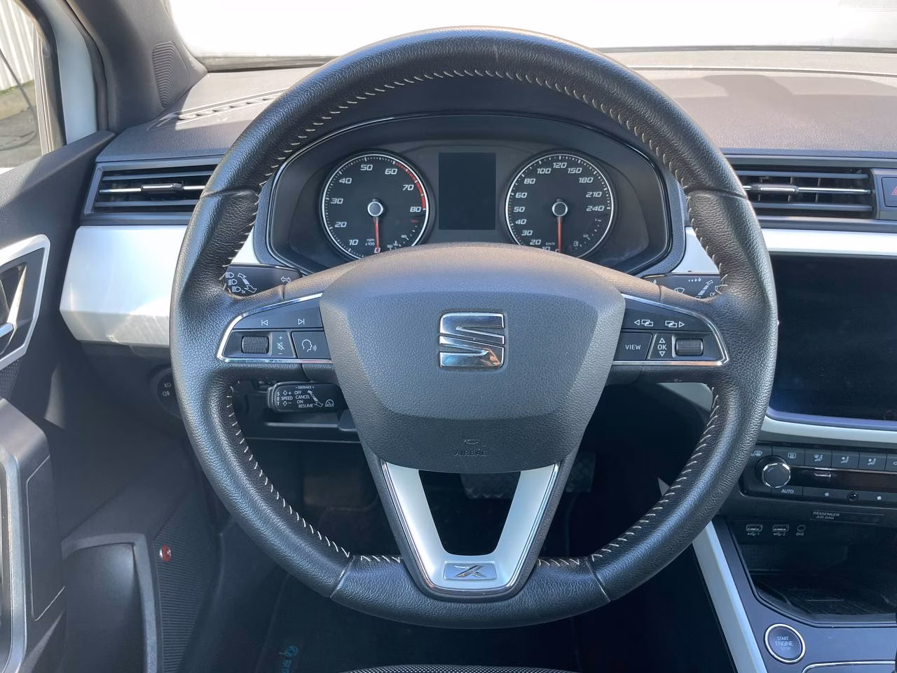 SEAT Arona фото 22