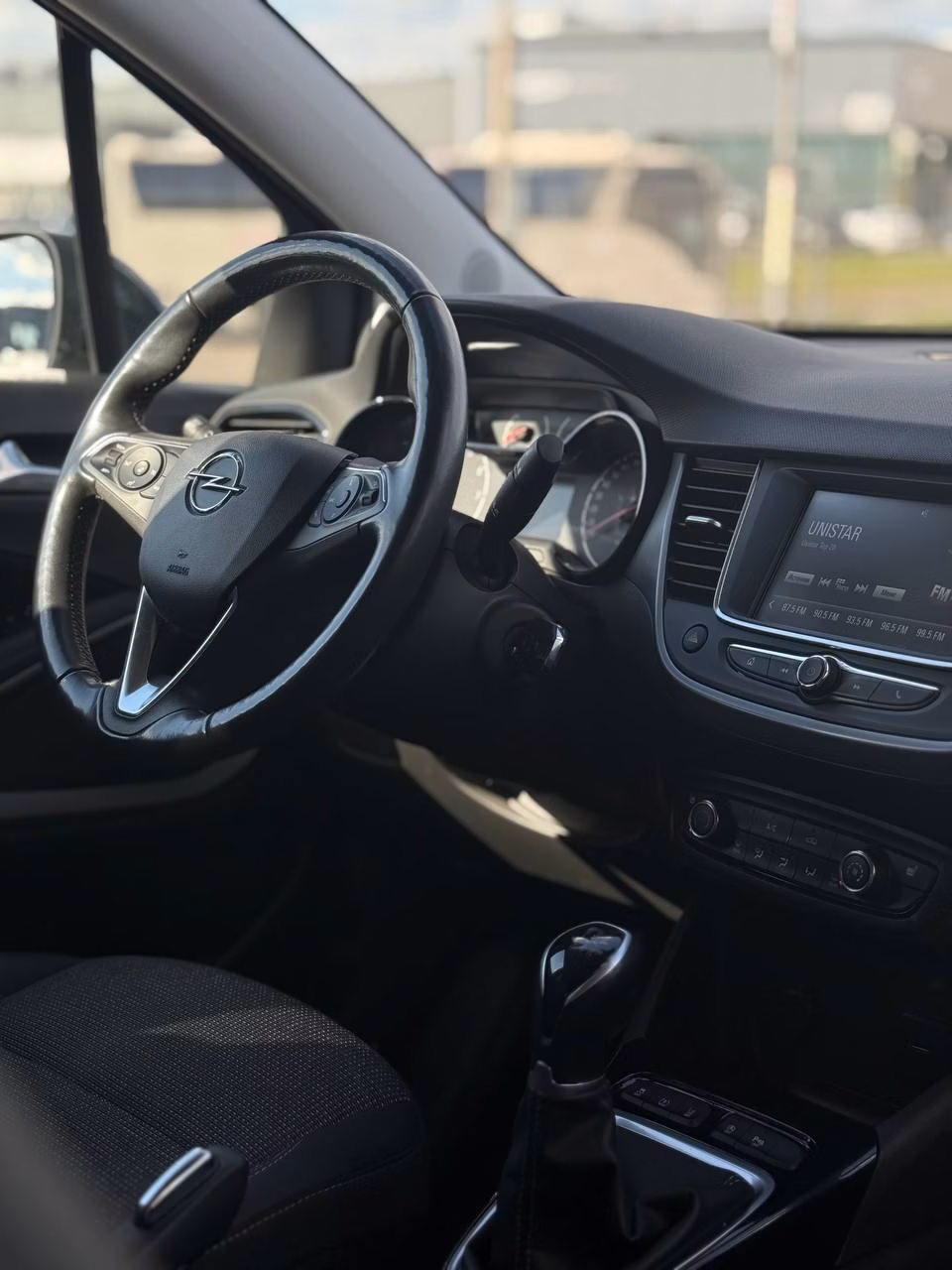 Opel Crossland X фото 10