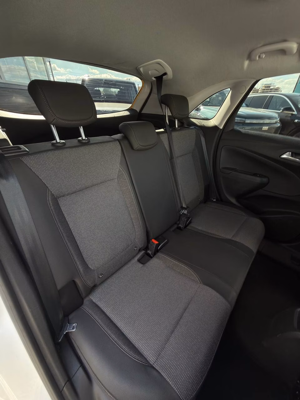Opel Crossland X фото 15