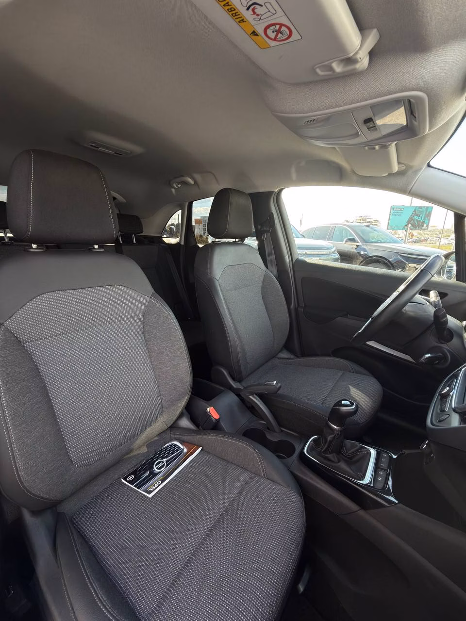 Opel Crossland X фото 12