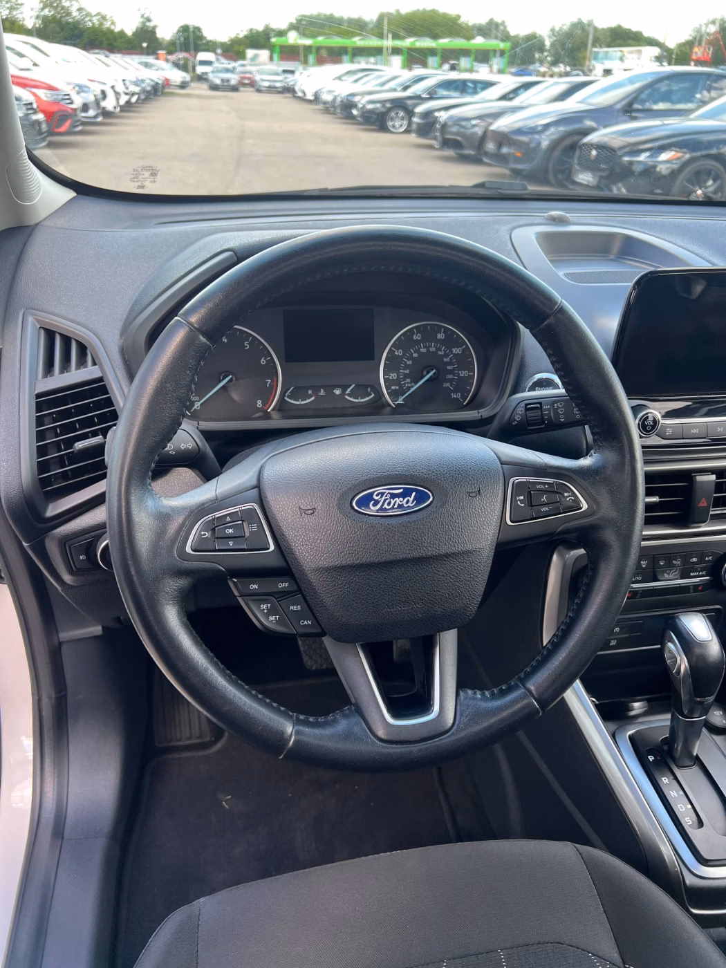 Ford EcoSport фото 12