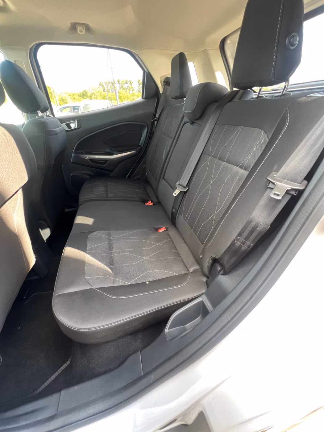 Ford EcoSport фото 15