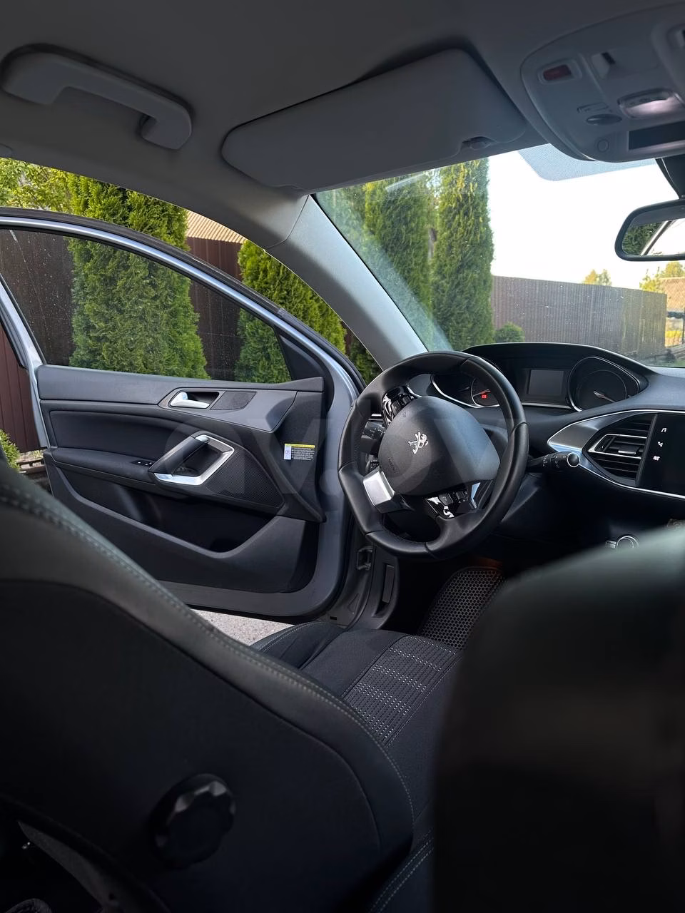 Peugeot 308 фото 4