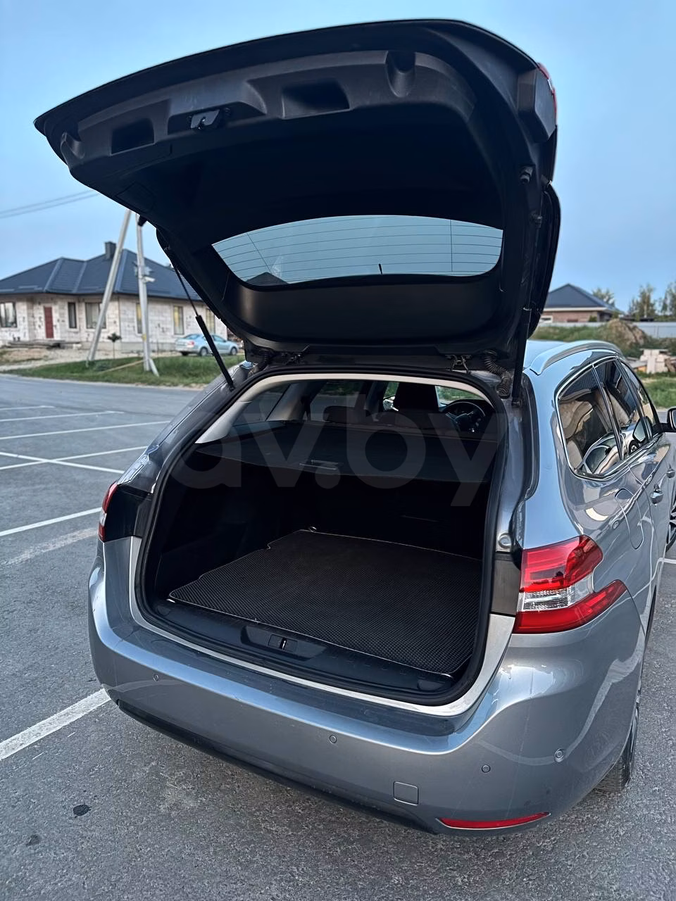 Peugeot 308 фото 8