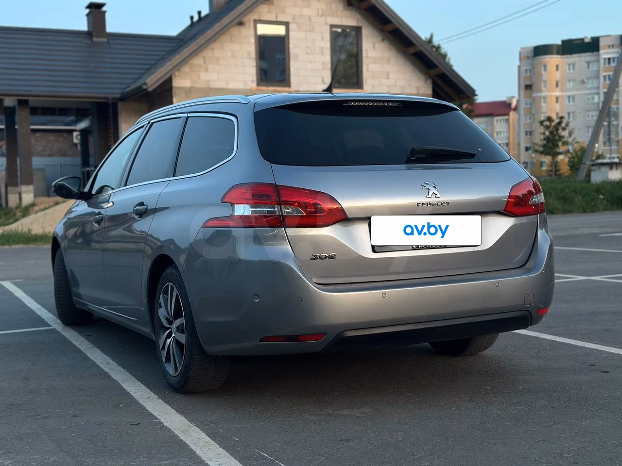 Peugeot 308 фото 2