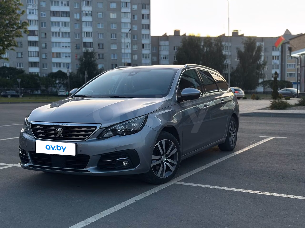 Peugeot 308 фото 3