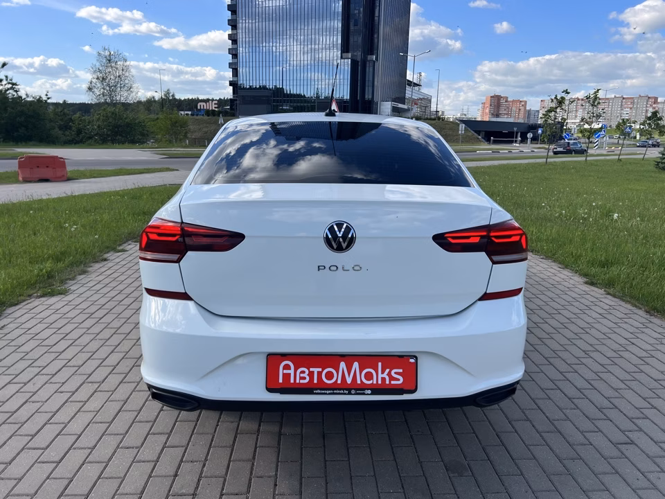 Volkswagen Polo Sedan фото 6