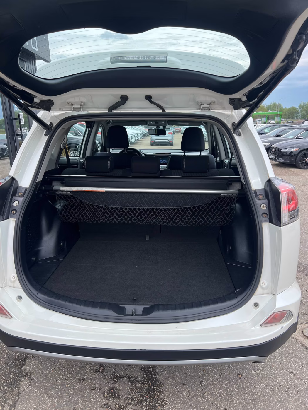 Toyota RAV4 фото 16