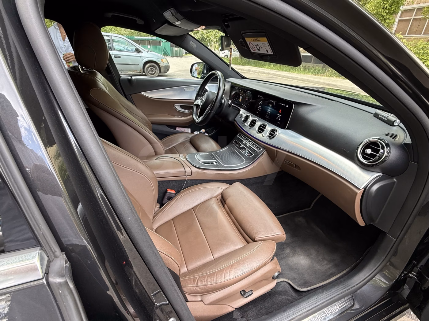 Mercedes-Benz E-Класс фото 12
