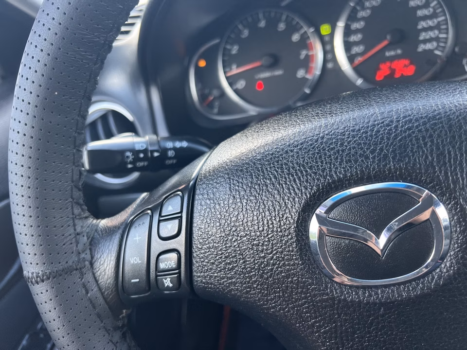 Mazda 6 фото 16