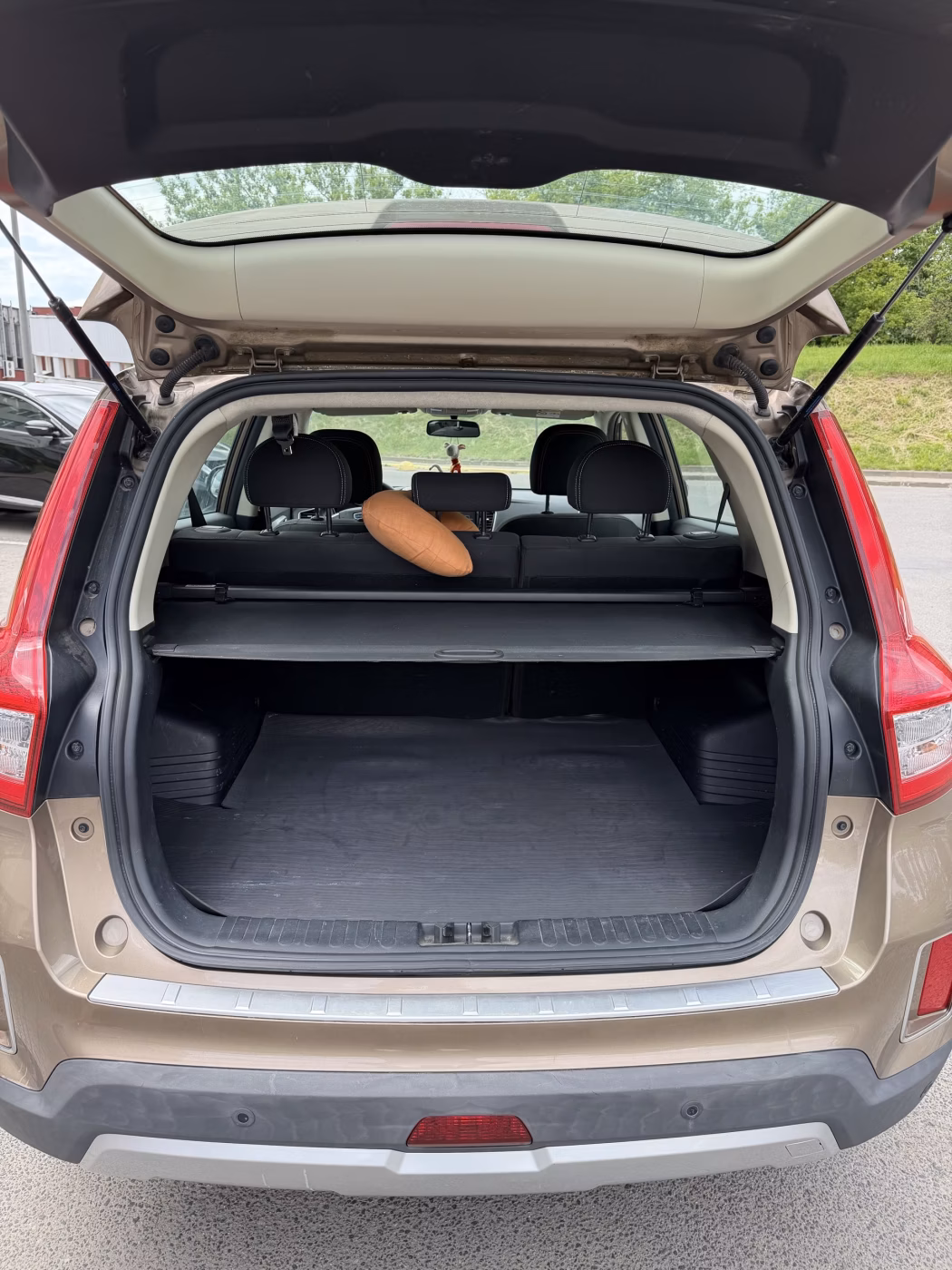 Geely Emgrand X7 фото 21