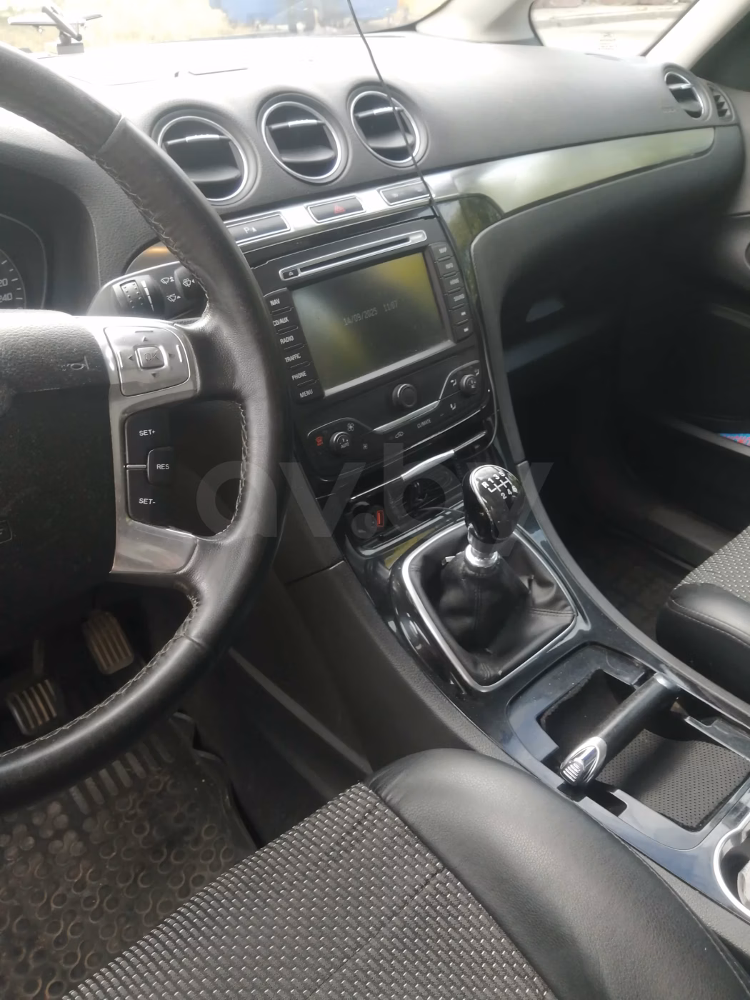 Ford Galaxy фото 8