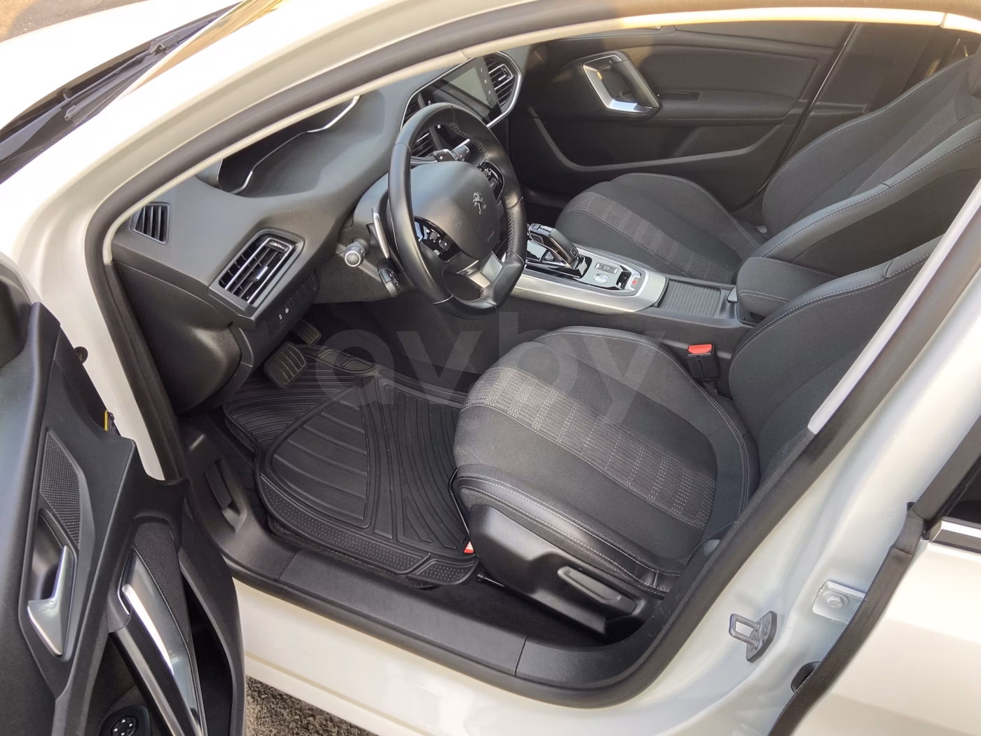 Peugeot 308 фото 17