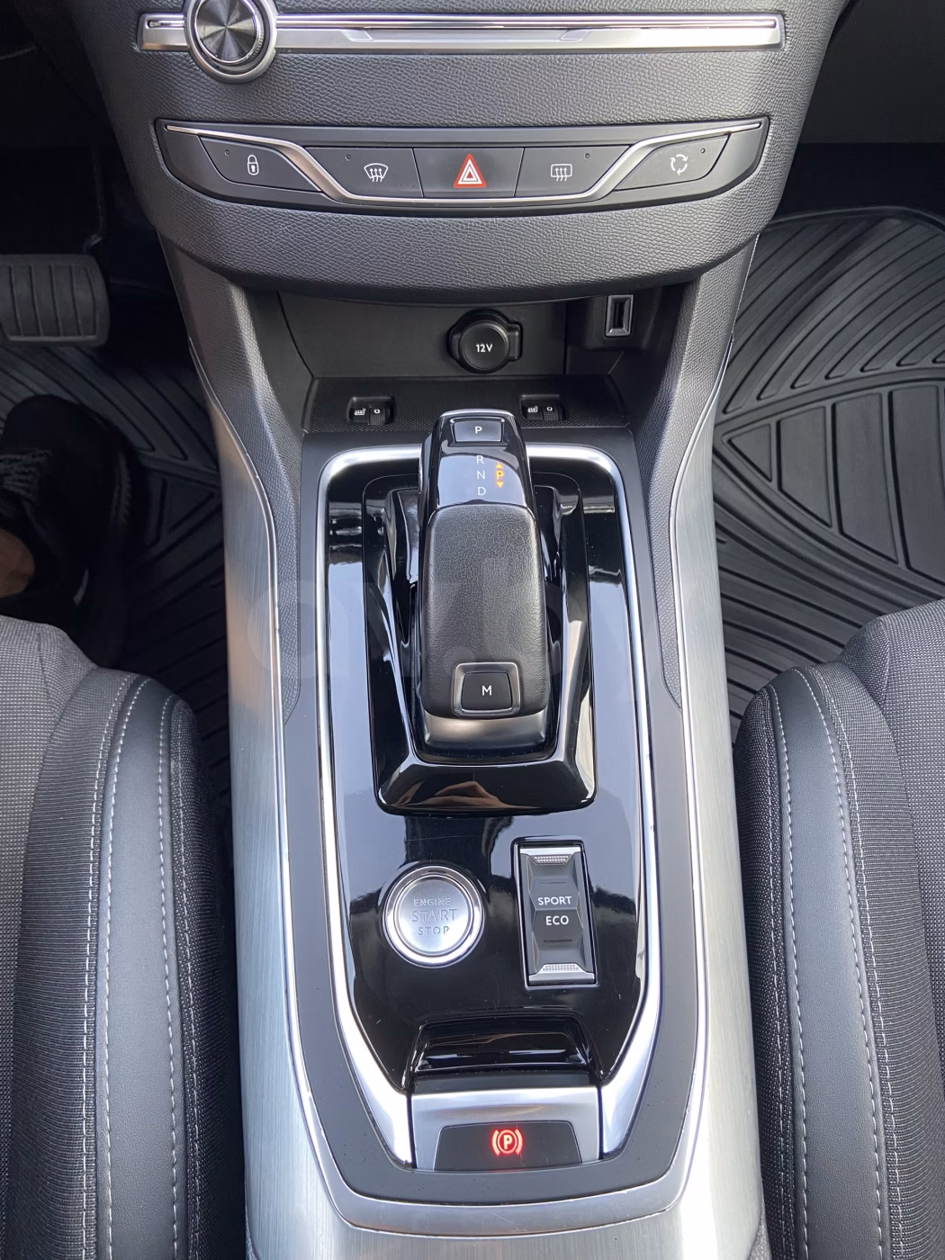 Peugeot 308 фото 13
