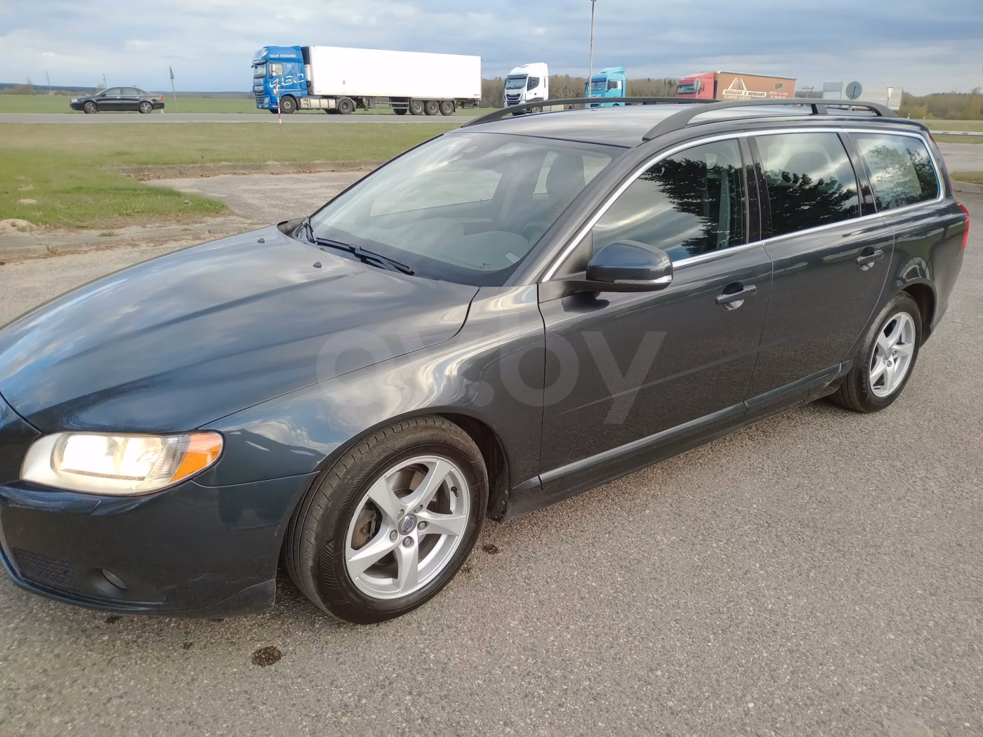 Volvo V70 фото 3
