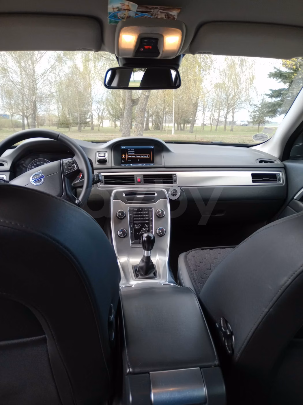 Volvo V70 фото 12
