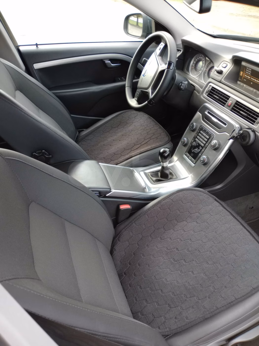 Volvo V70 фото 10