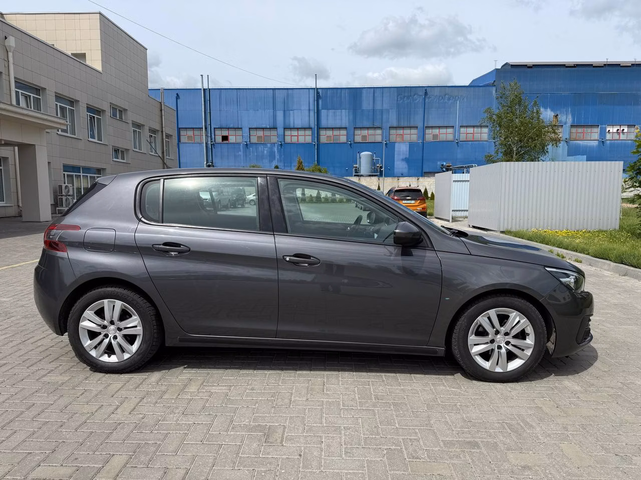 Peugeot 308 фото 9