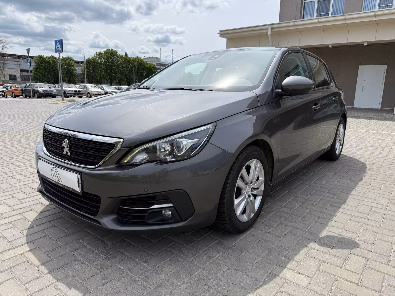 Peugeot 308 фото 2