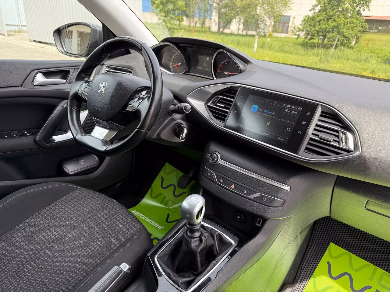 Peugeot 308 фото 20
