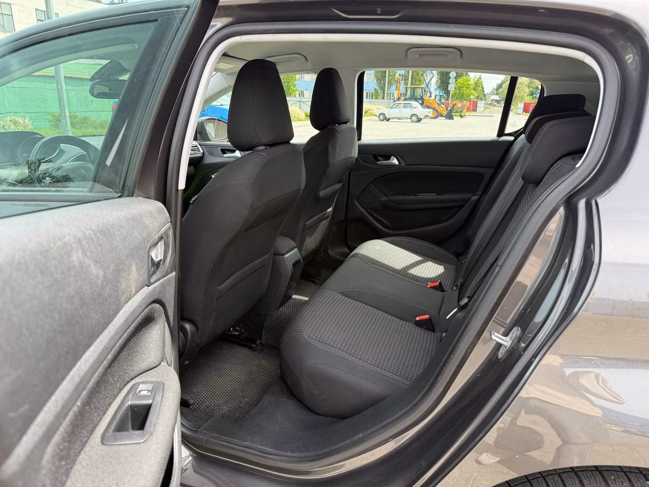 Peugeot 308 фото 17