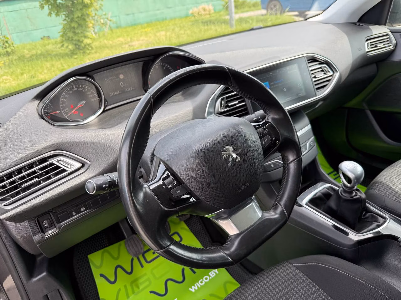 Peugeot 308 фото 16