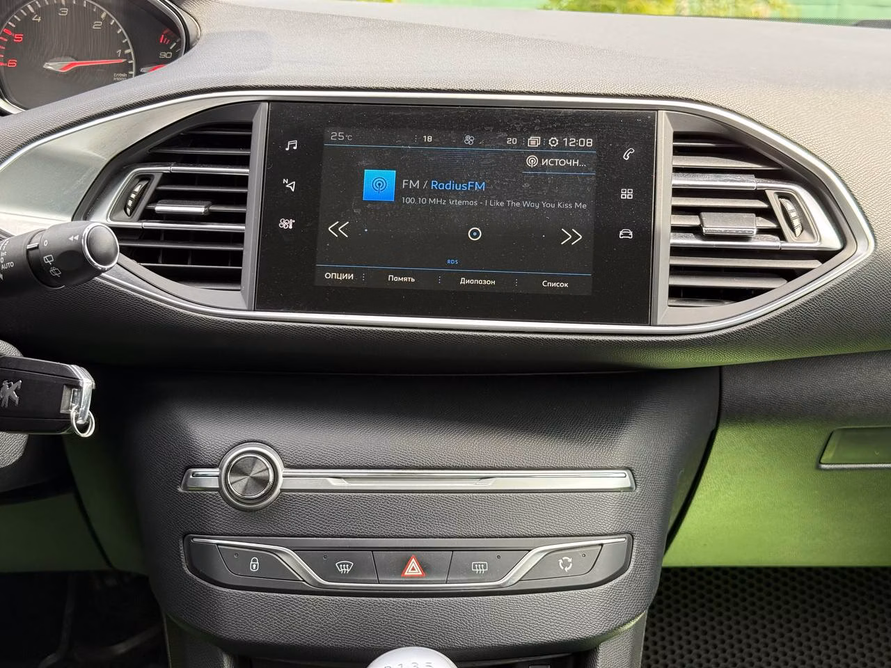 Peugeot 308 фото 26