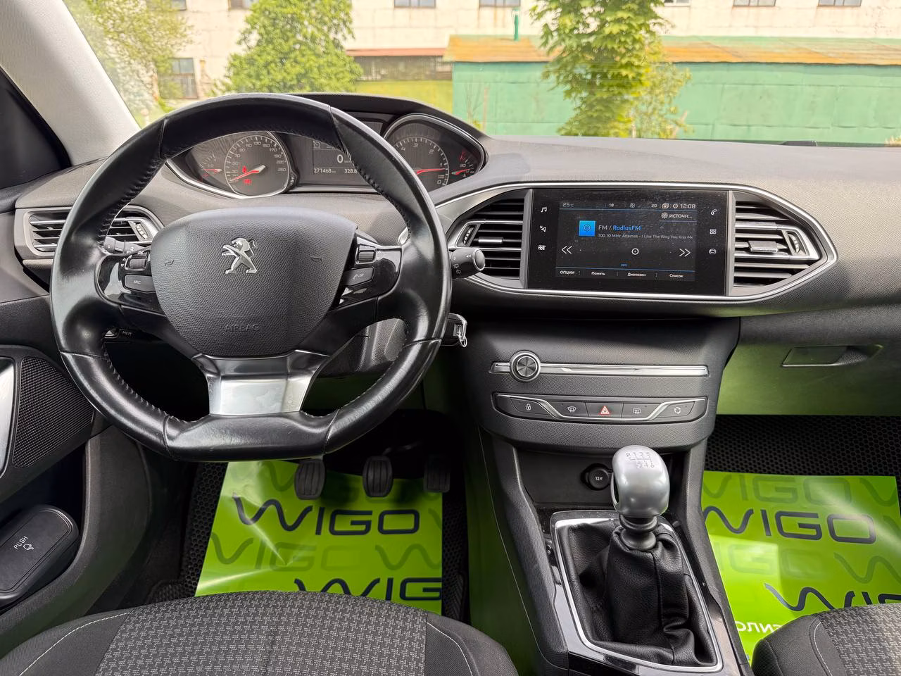 Peugeot 308 фото 23