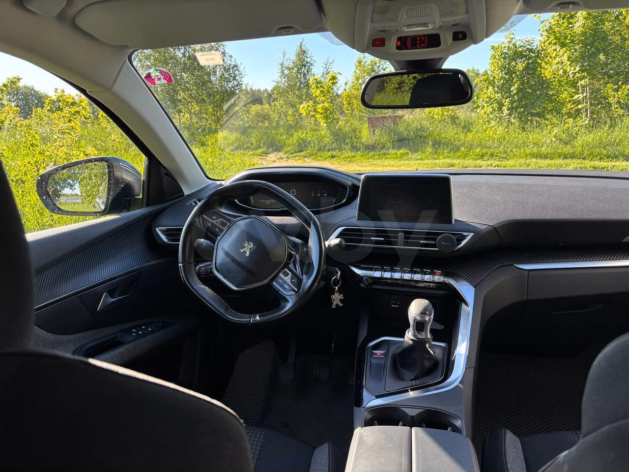 Peugeot 5008 фото 12