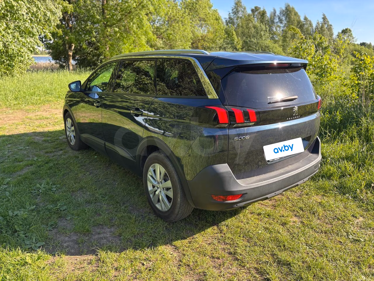 Peugeot 5008 фото 10