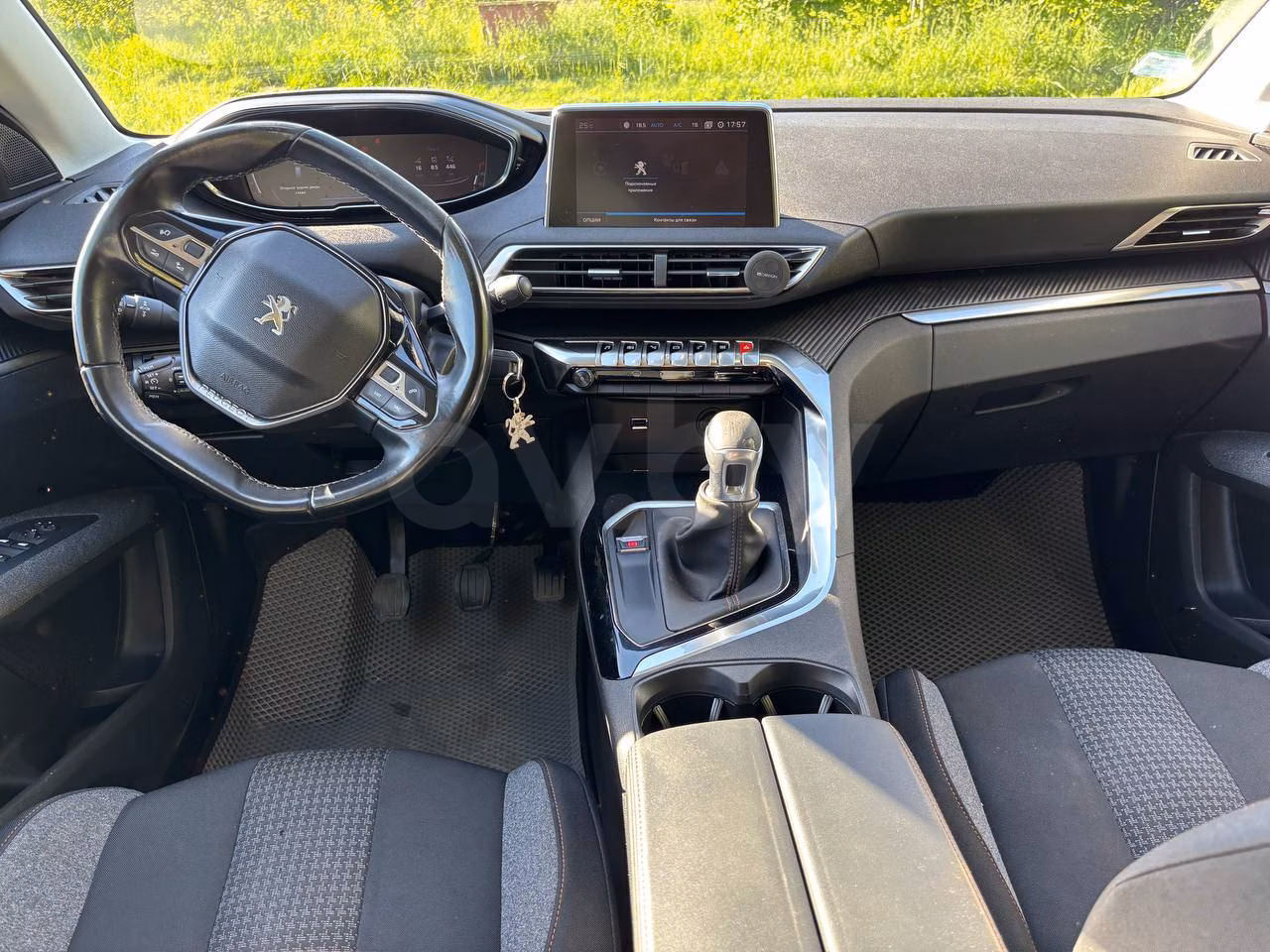 Peugeot 5008 фото 14