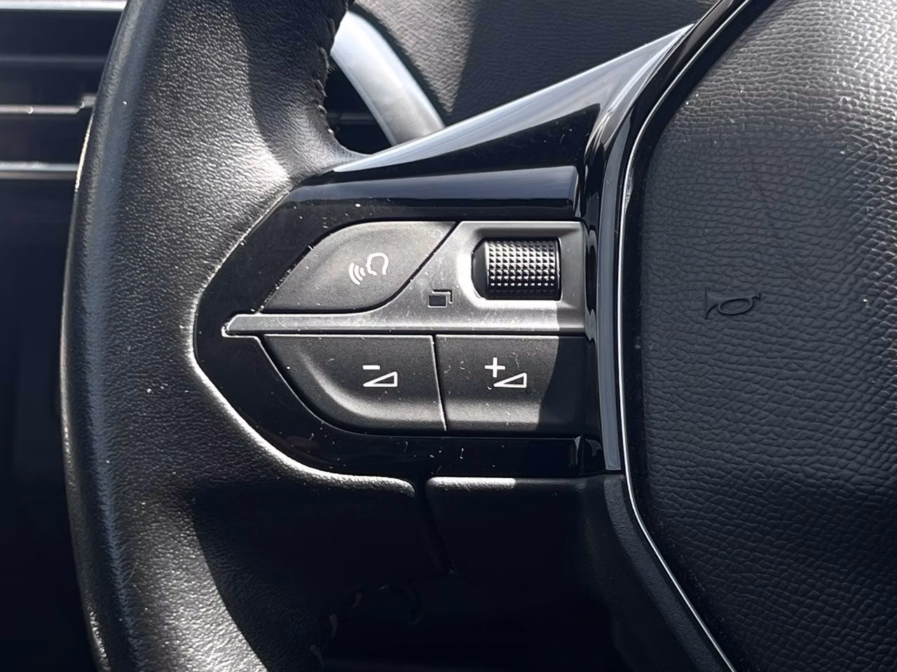 Peugeot 5008 фото 14