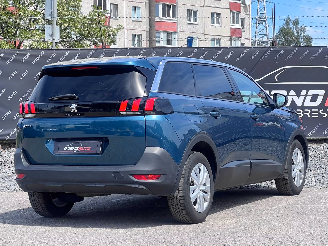 Peugeot 5008 фото 4