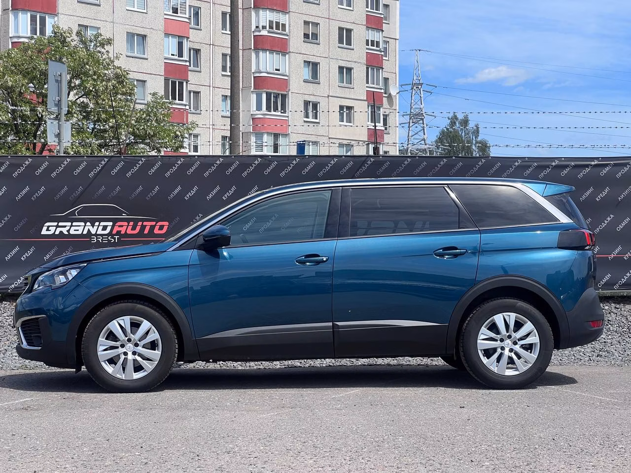 Peugeot 5008 фото 5