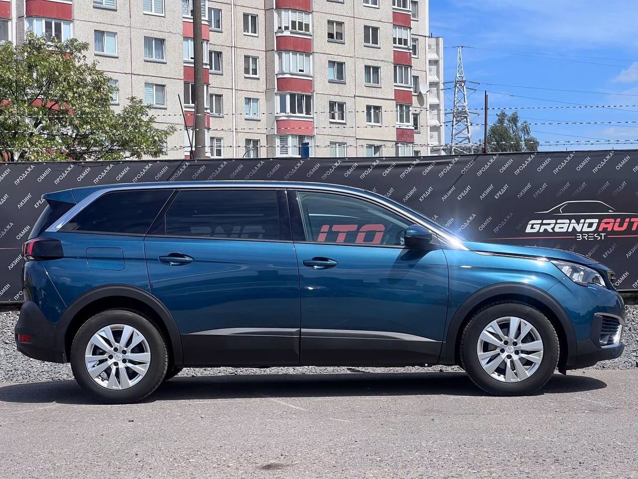Peugeot 5008 фото 6