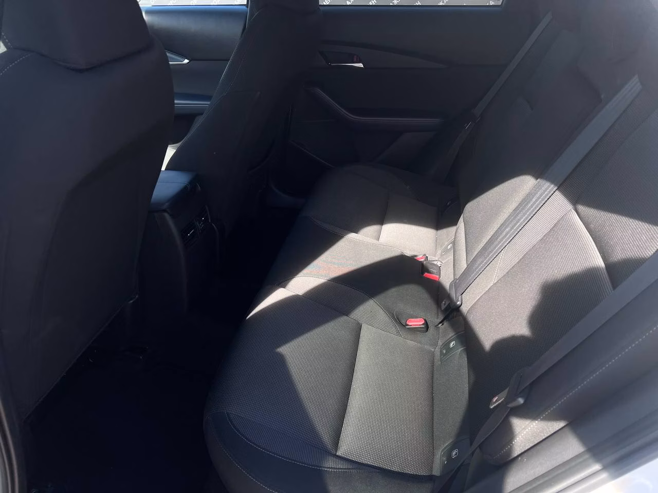 Mazda CX-30 фото 11