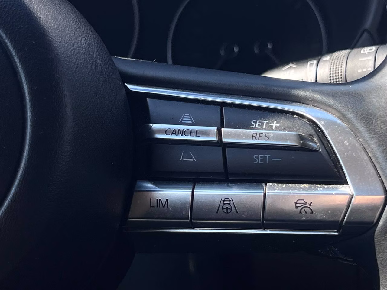 Mazda CX-30 фото 15